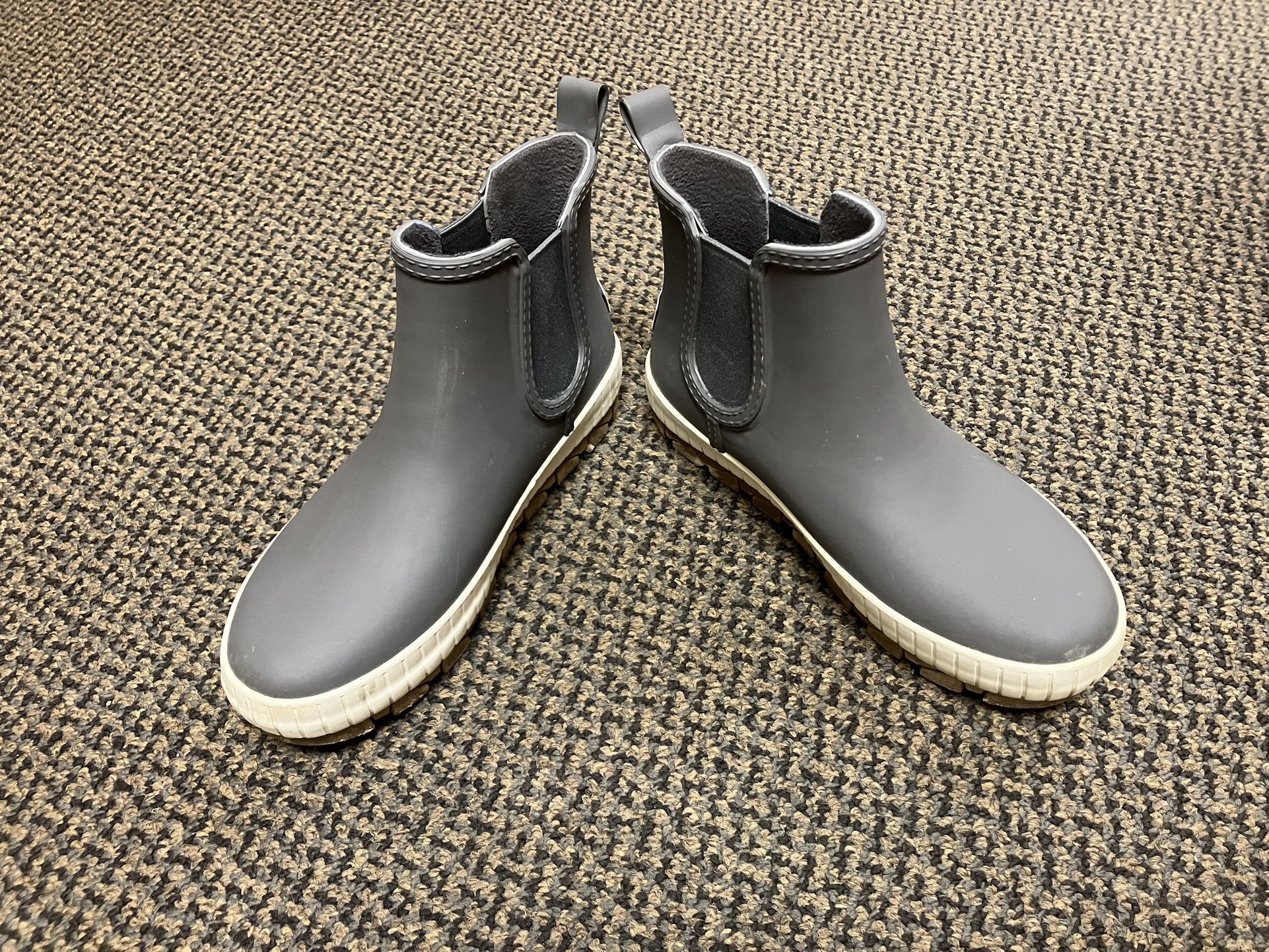 Sperry Rain Boots 6.5 Women’s