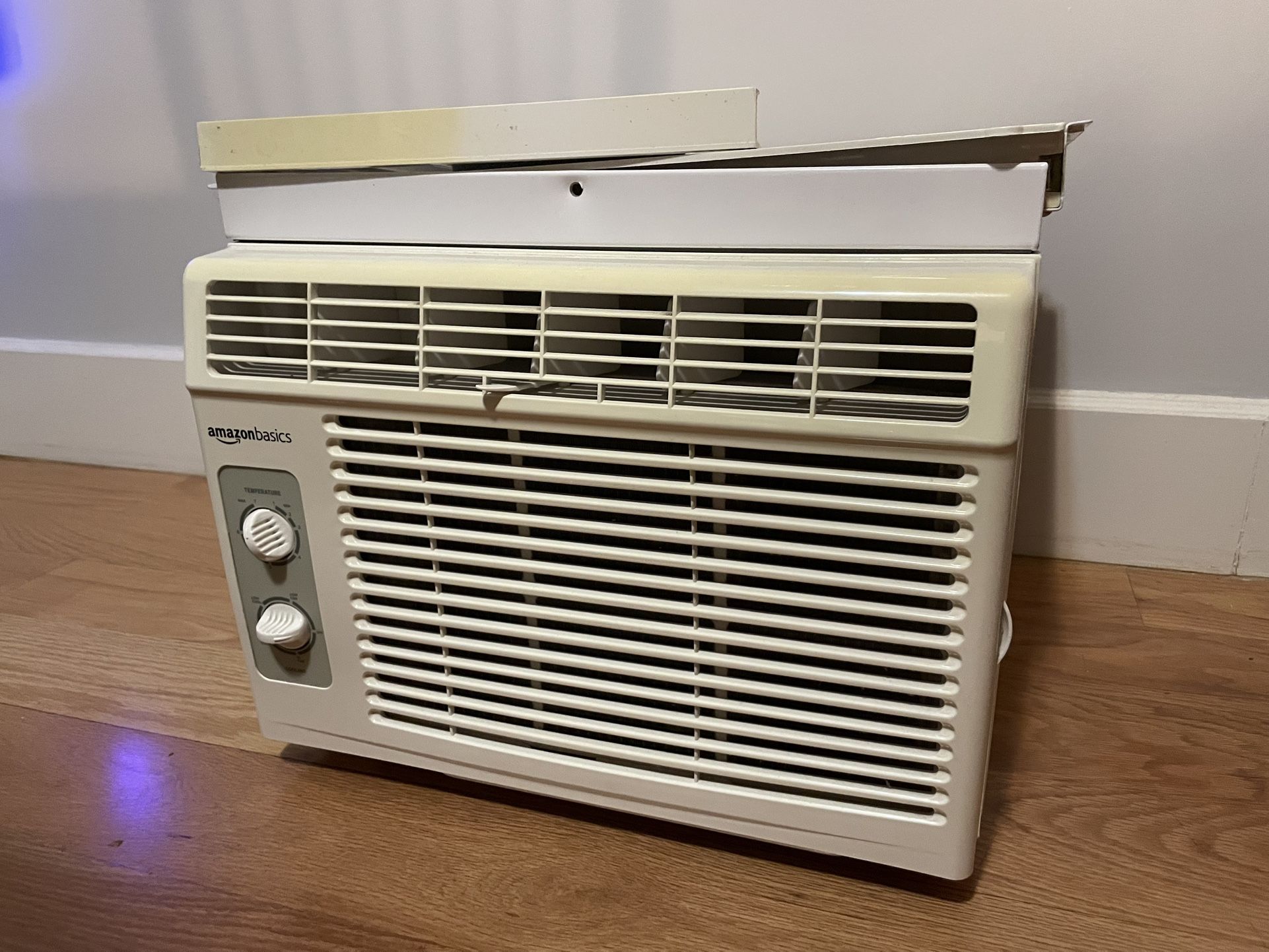 Amazon Basics Air Conditioner 5000 BTU