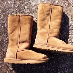 Ugg Brown Boots Sz 5 15.00