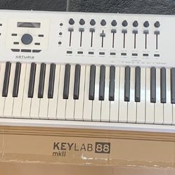 Arturia 88 KeyLab MKII MIDI Controller 