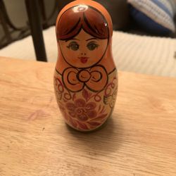 Vintage Set of 4 Russian Hand Painted Floral Nesting Dolls