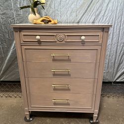Thomasville 5 Drawer Dresser