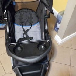 Carriola con portabebé y base