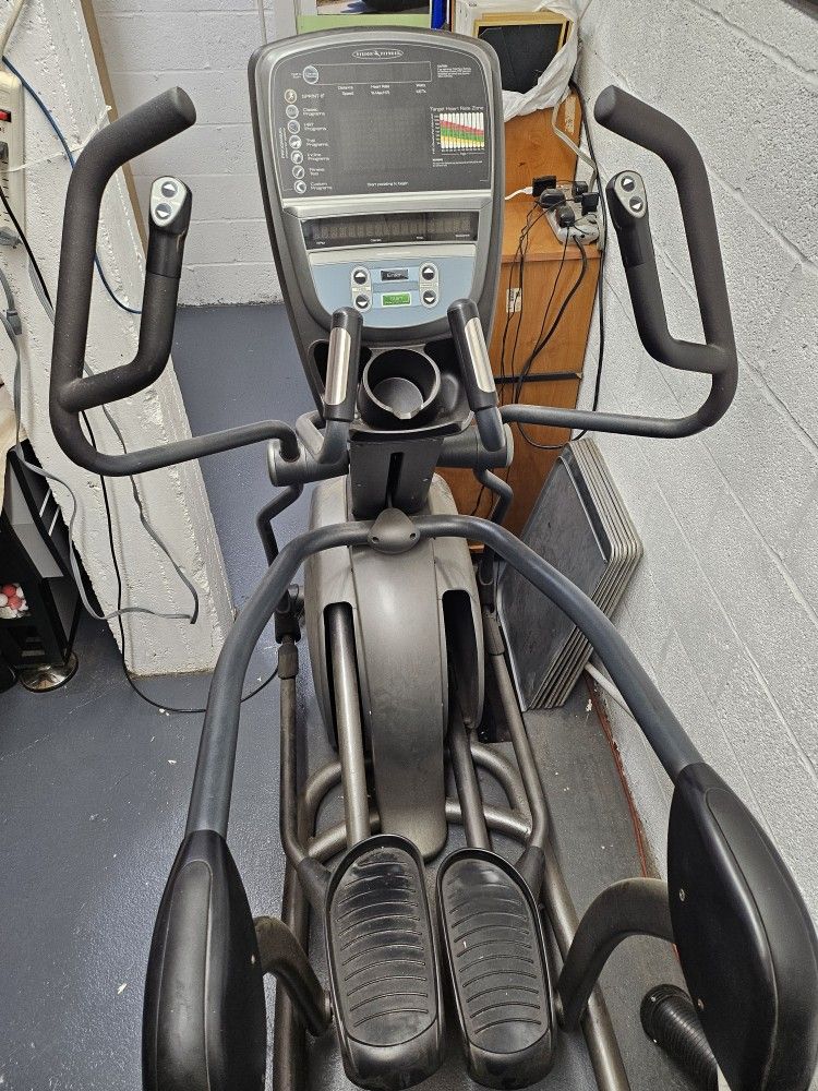 Vision Fitness Elliptical S70 for Sale in Queens NY OfferUp
