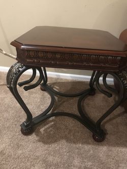 2 end tables