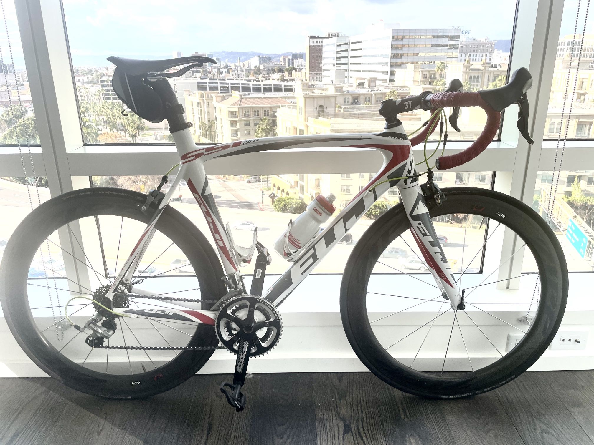 Fuji SST 2.0 LE 2013 Carbon Road Bike