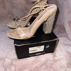 Fashion nova Heels size 8 Nude color