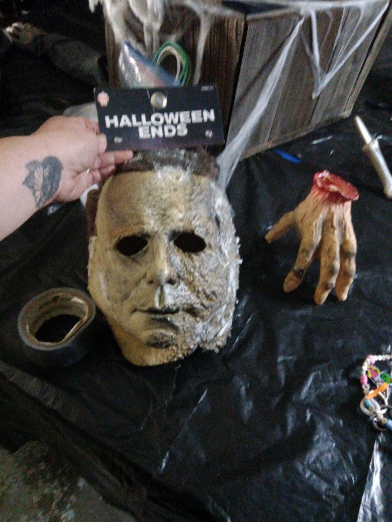 MICHAEL MYERS MASK