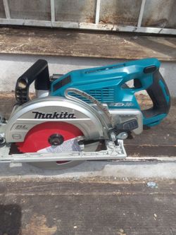 Makita.   7  1/4