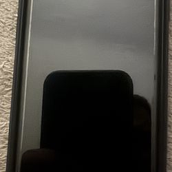 iphone 8 64GB & Apple watch 5 44MM like new hardly ever used