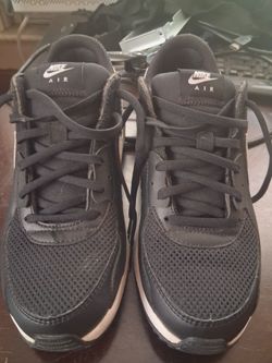 Women's size 8.5 Nike Air Max