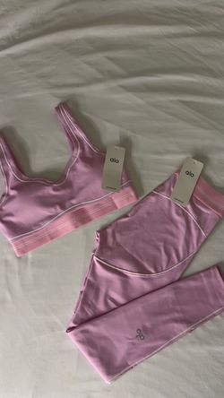 Alo Yoga Pink Sports Bra and Leggings Set