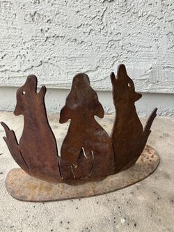 Rustic Brown Wrought Iron Metal Coyotes Luna Howling Southwestern SW Decor