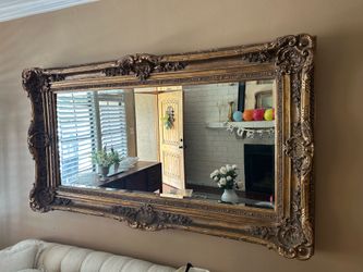 Wall mirror