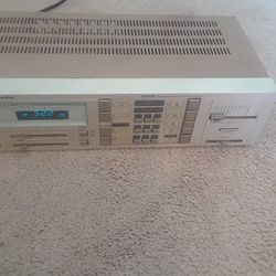 Marantz Digital Synthesized Stereo Receiver