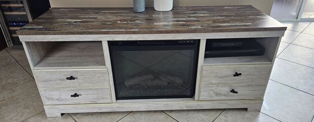 Entertainment center