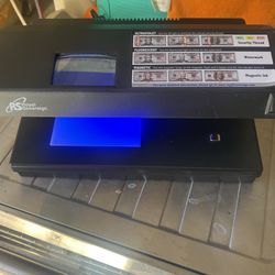 Counterfeit Bill Detector