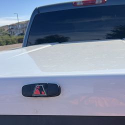 GM truck. Sort Bed Cover