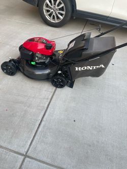 Honda lawnmower self propelled 21” GCV 170 auto choke