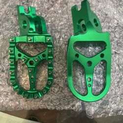 PRO CAKEN Studded Motorcycle Pedals NEW