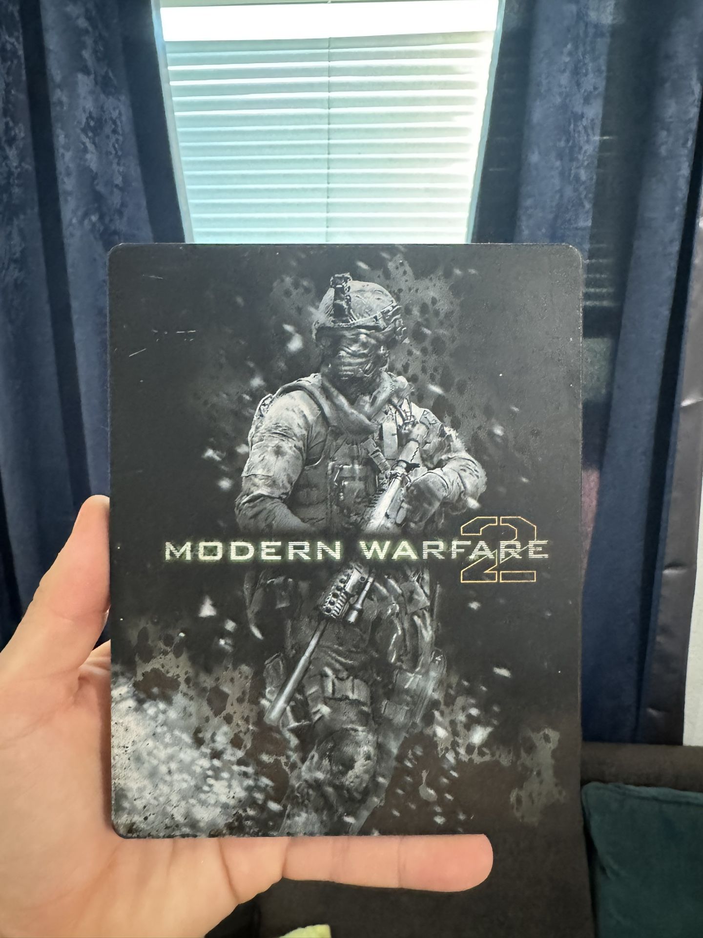 Steel case ps3 Modern Warfare 2 Disk