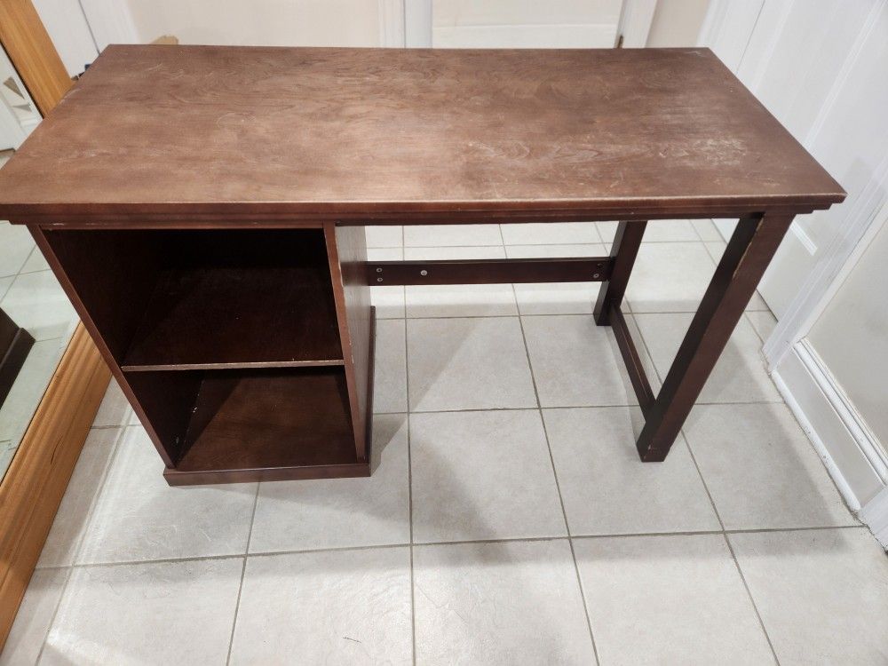 Free Youth Wood Desk