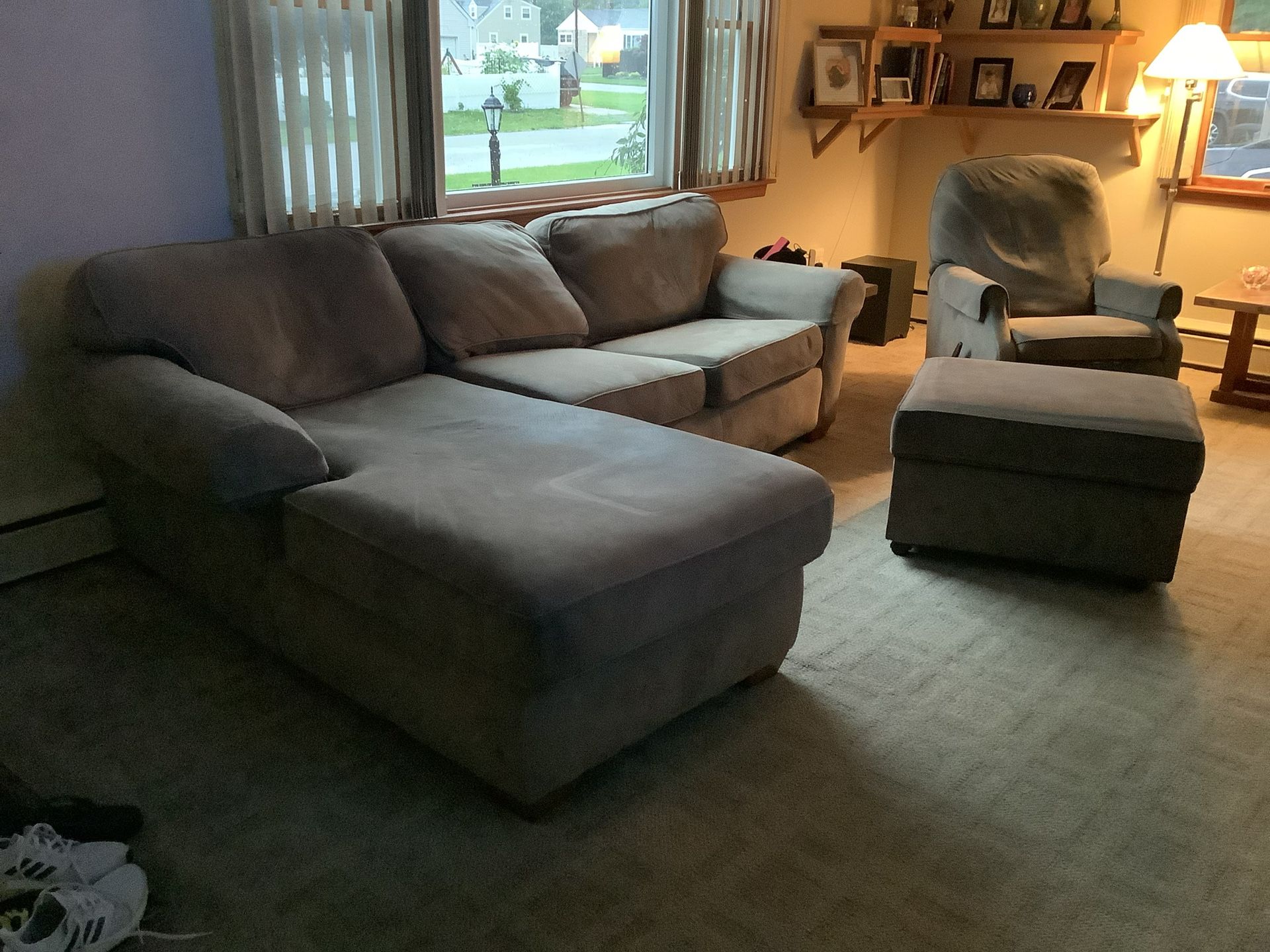 “Free” Flexsteel Furniture Has Wear And Tear On It But Still In Good