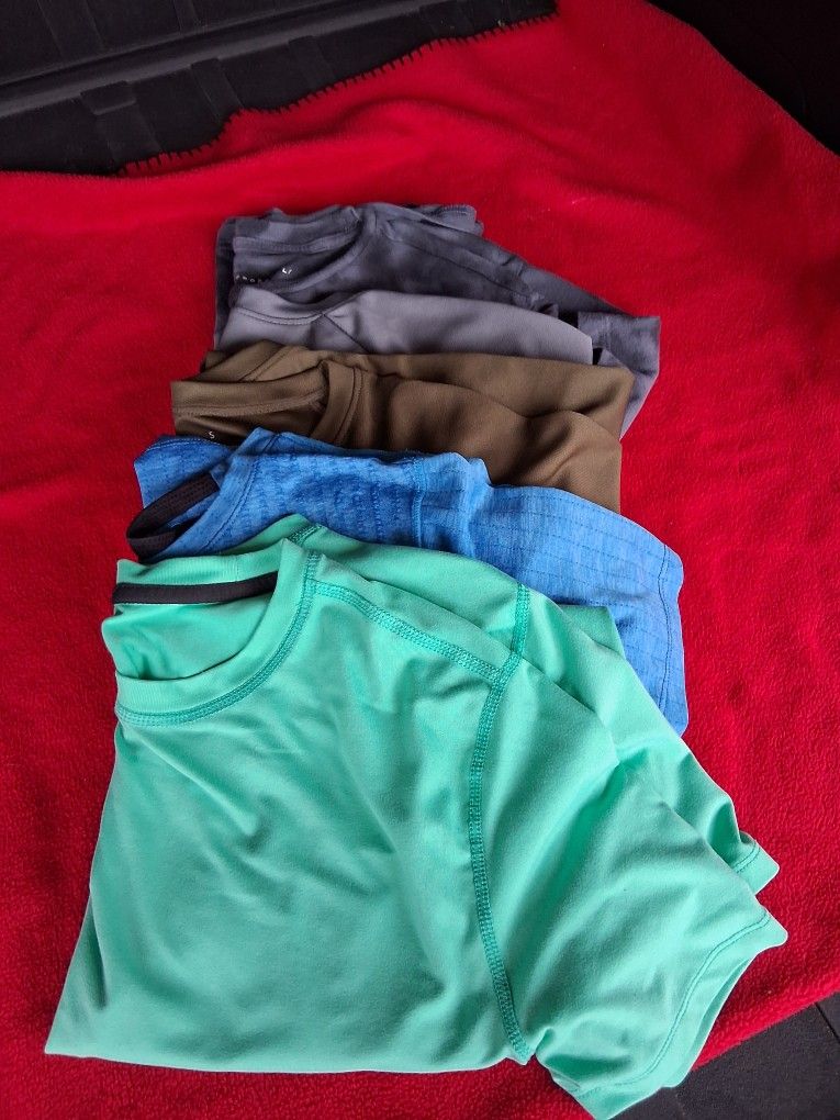 5 Short Sleeved Shirts