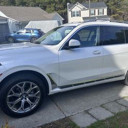 2021 BMW X7