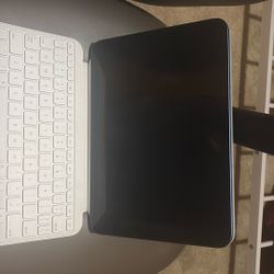 iPad 10th Gen,Apple Magic Keyboard (brand New Condition)