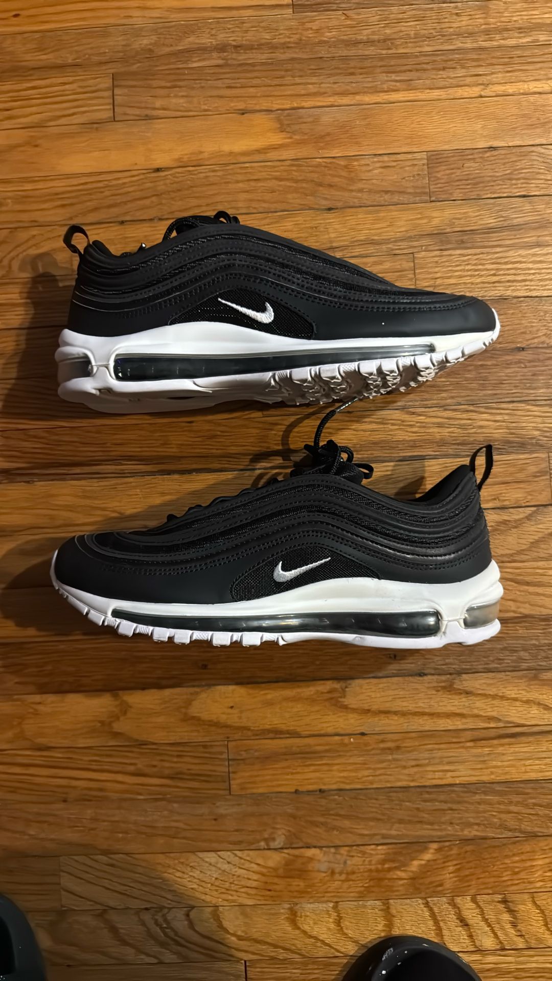 NIKE AIR MAX 97 size 9