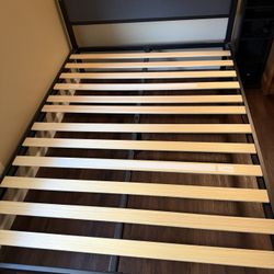 Queen Metal Bed Frame 