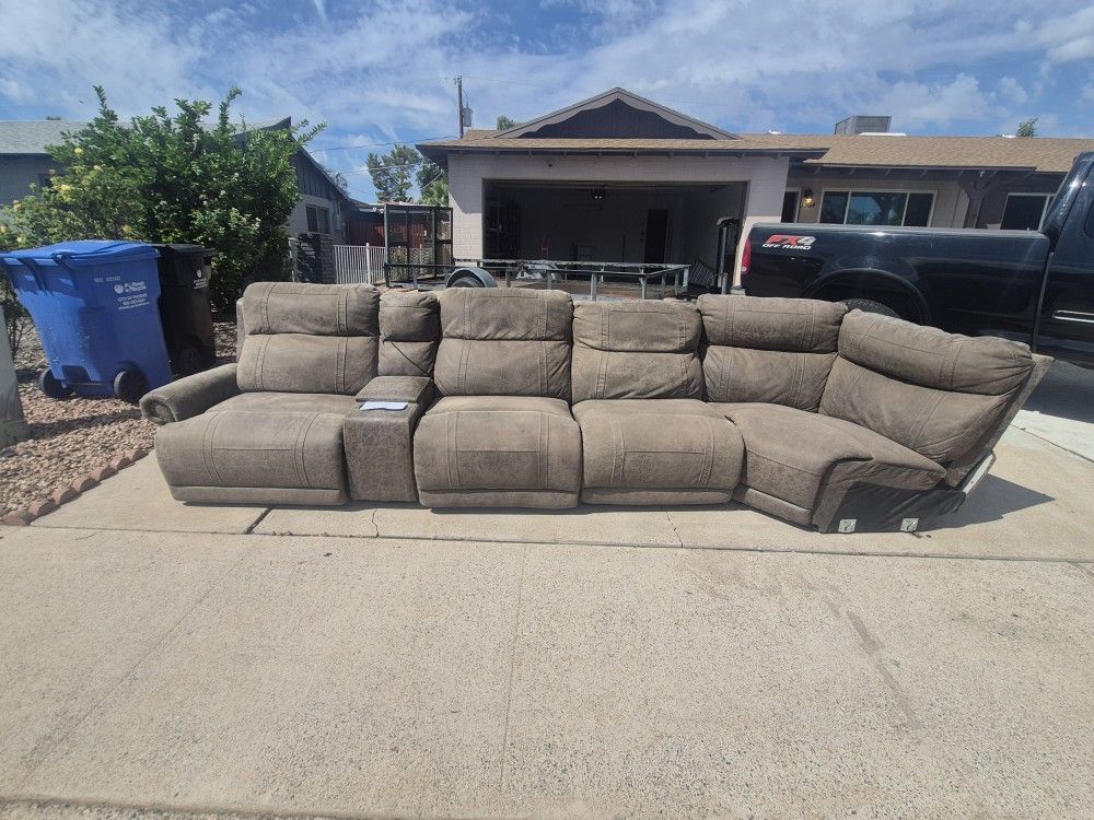 Couch..electric And Manual Recliner