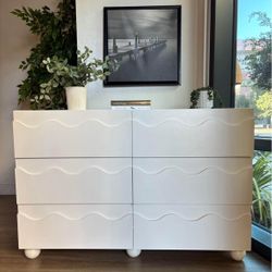 ✨ Modern White Wave Dresser ✨