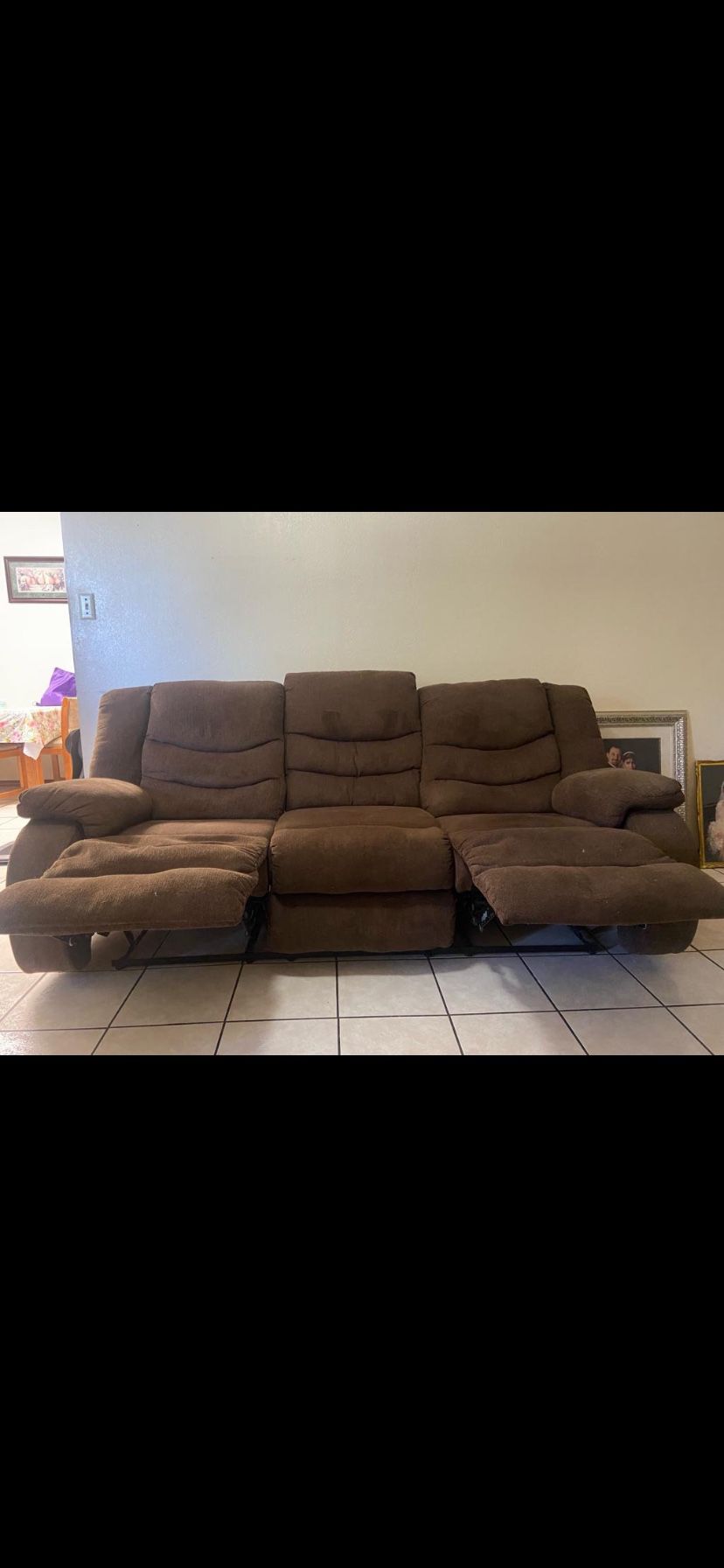 2 Piece Large  Living Room Set (with Recliner Feature)