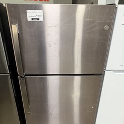 GE 18 cubic top freezer 