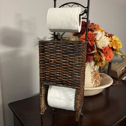 Wicker Toilet Paper Holder