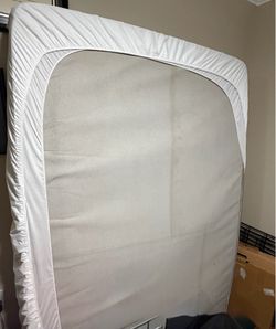 Full size mattress