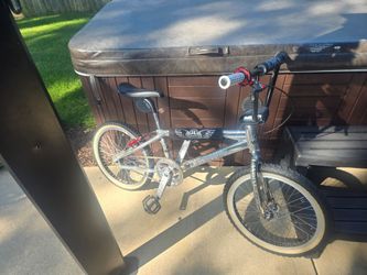 Se racing Pk Ripper fsa gt cranks uni sun bfr rims gt stem pedals