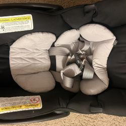 Chicco KeyFit® 30 Infant Car Seat with base