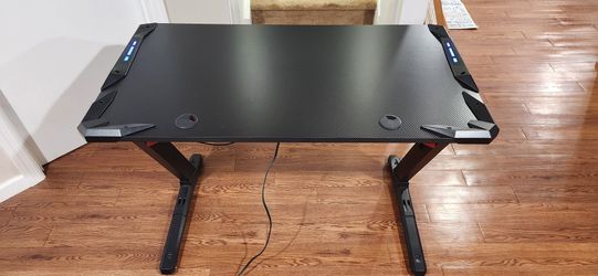 Eureka Ergonomic Z1-S Gaming Desk With LED Lights