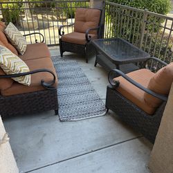 Patio furniture set
