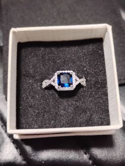 Blue Princess cut Sapphire with Diamonds Ring in 18k white gold size 8
