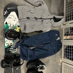 Women’s Snowboarding Bundle