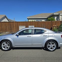 2012 Dodge Avenger 