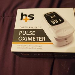 Brand NEW in Box Pulse Oximeter ( With batteries)