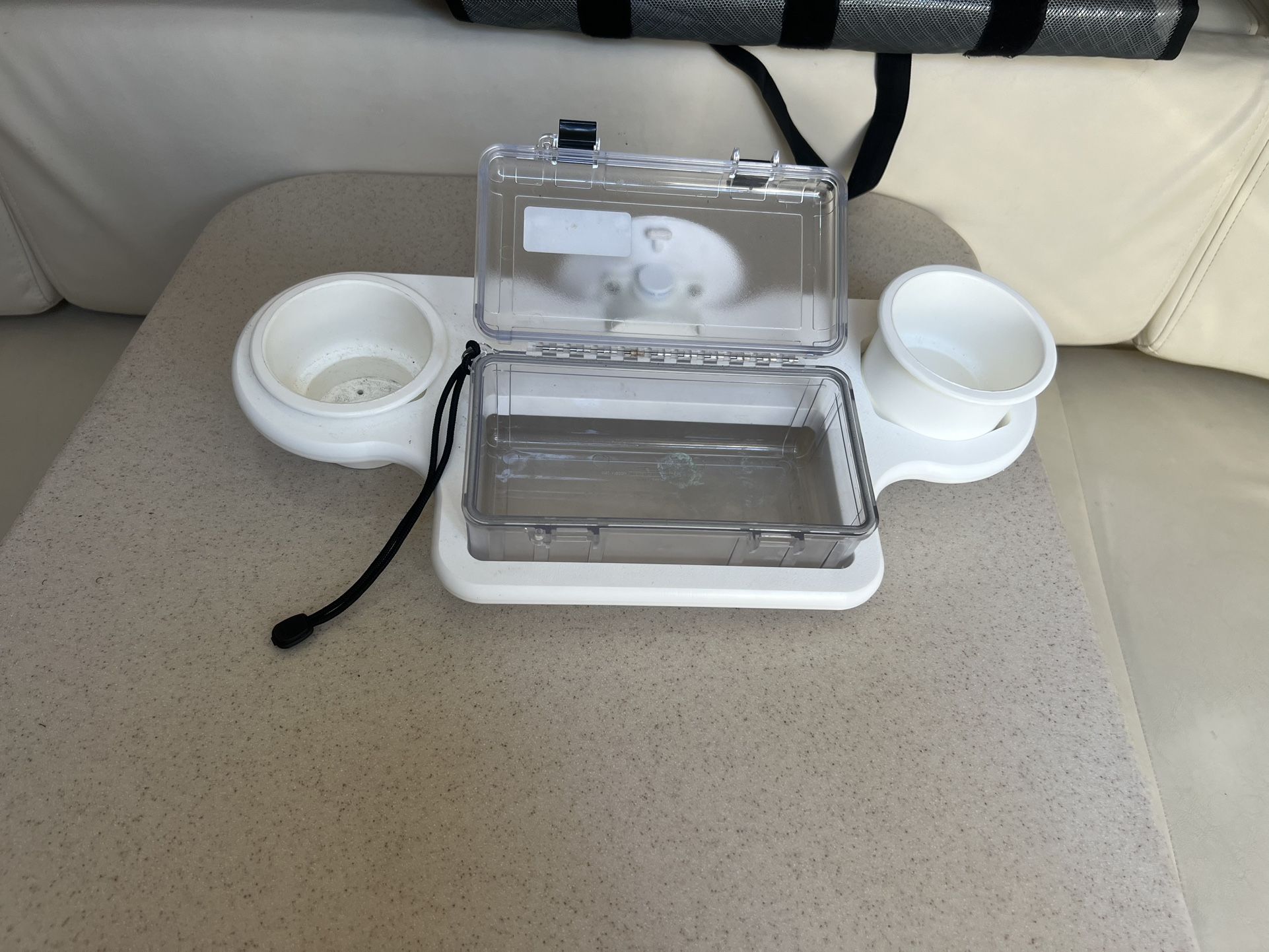 Seasucker Storage Box With Cups