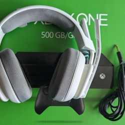 ASTRO A10 Gen 2 Wired Gaming Headset. White, Used.