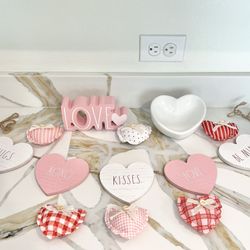 Valentines Day Decor 
