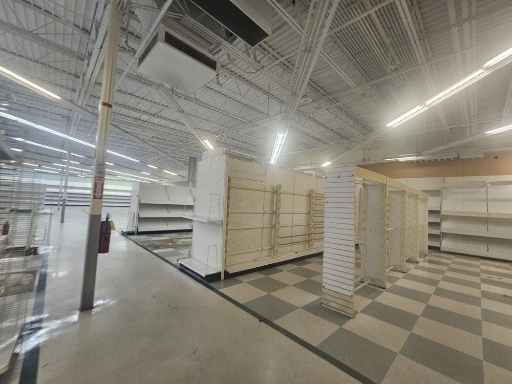 Warehouse Racking And Retail Close And Merchandise Racks